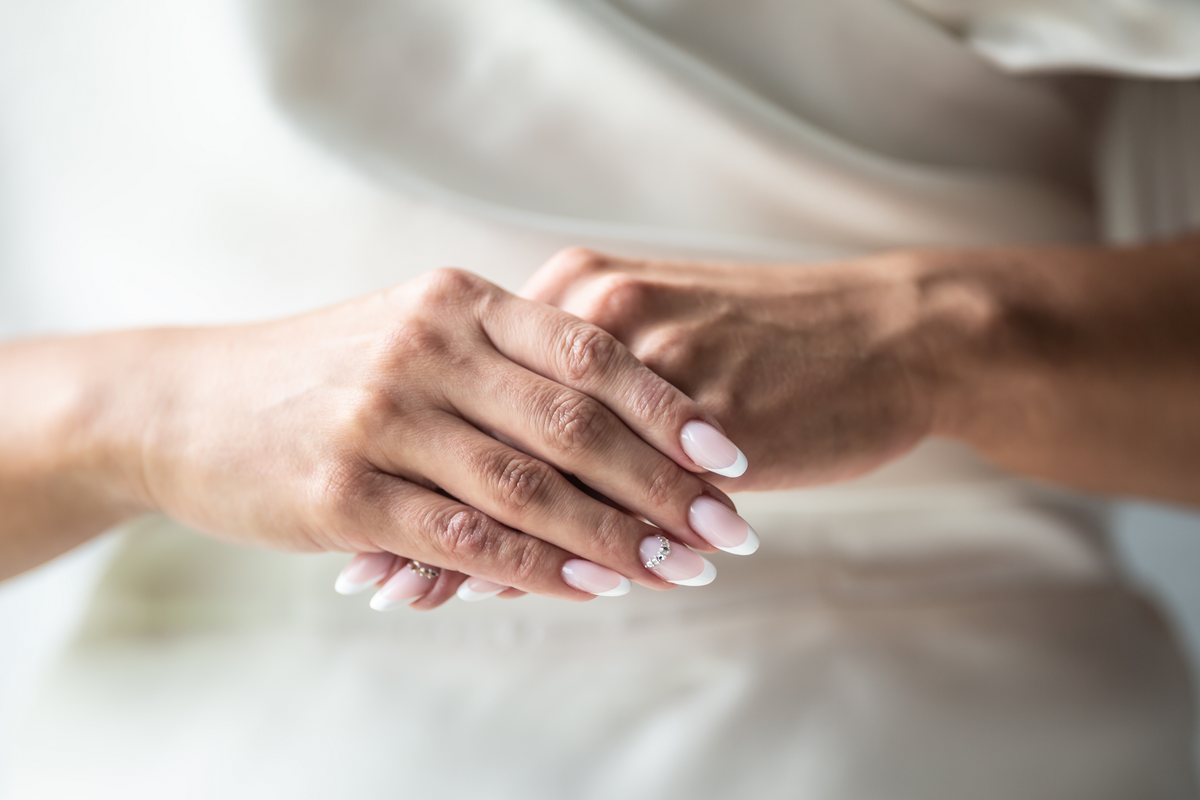 Why Nail Techs Choose Dashboard Beauty Over Generic Supply